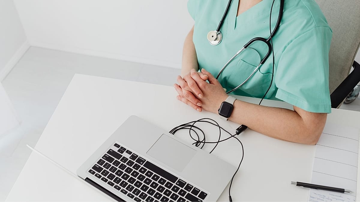 การผสาน AI เร่งความก้าวหน้าด้านสุขภาพพร้อมกระตุ้นข้อกังวลทางจริยธรรมในยุโรป