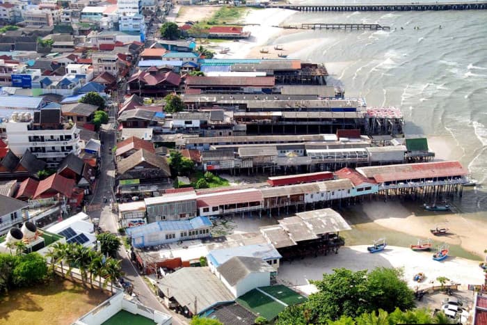 Hua Hin Moves Forward with Demolition of Beachfront Structures After Decades-Long Dispute