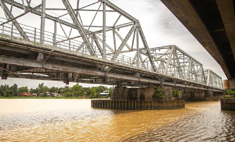 Chulachomklao Bridge in Surat Thani: A Century-Old Steel Icon